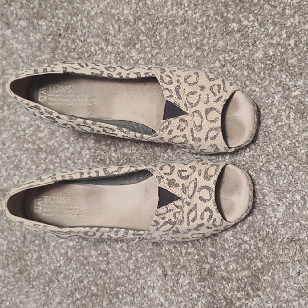 Toms Wedges